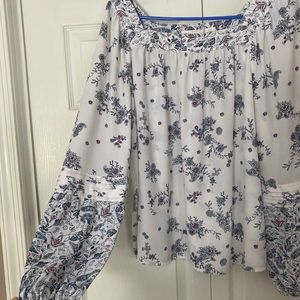 Lauren Conrad XL White Long Sleeve Top